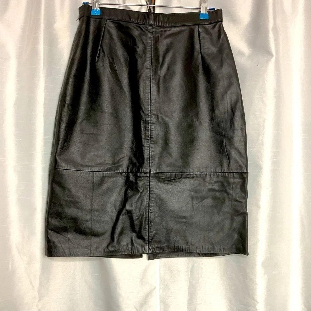 Awesome Vintage Find                    Leathercraft Process vintage Retro Skirt